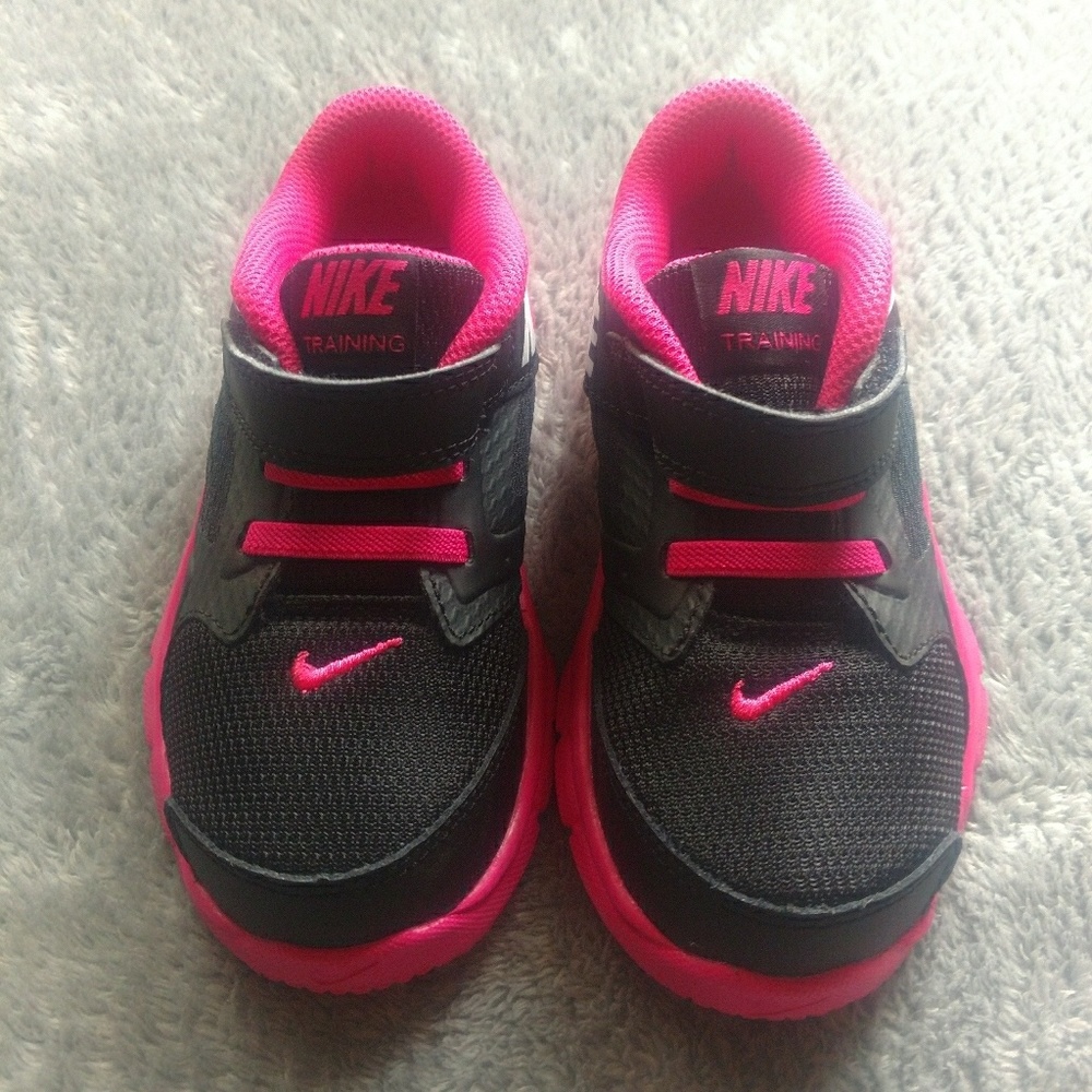 NWOT Girls Nike Trainer Sneakers